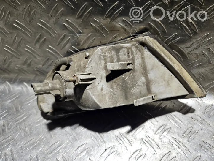 Hyundai Sonata Indicatore di direzione anteriore 92301340