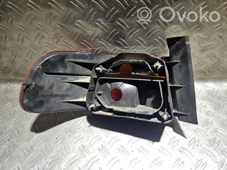 Honda Accord Lampa tylna 236242