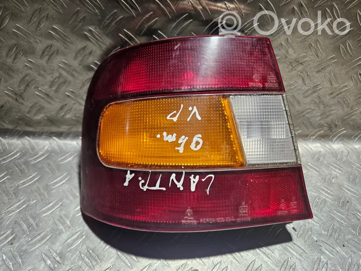 Hyundai Lantra I Задний фонарь в кузове 7R011110