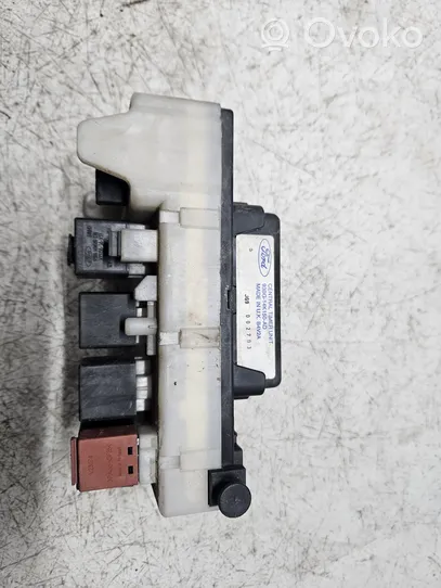 Ford Mondeo MK II Fuse module 93BG14K150AD