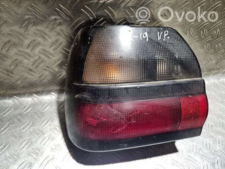 Renault 19 Rear/tail lights 7700816015
