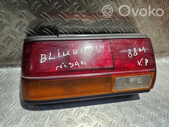Nissan Bluebird Rear/tail lights 3310604L