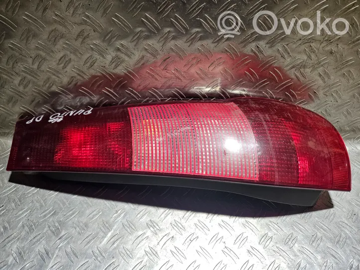 Fiat Punto (176) Galinis žibintas kėbule 7730722