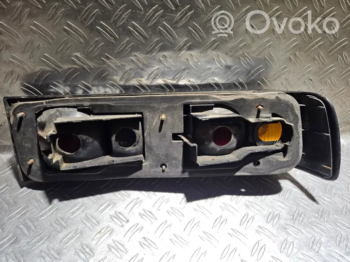 Ford Sierra Lampa tylna 90BG13A603AA