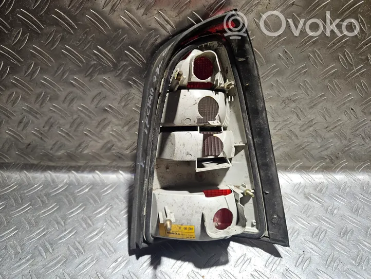 Opel Vectra B Lampa tylna 90585001