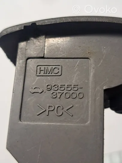 Hyundai Trajet Fuel tank opening switch 9355537000