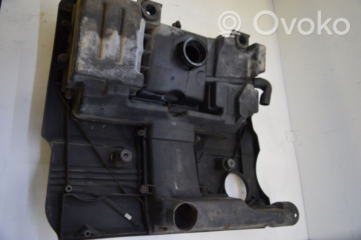 Volkswagen Polo III 6N 6N2 6NF Moottorin koppa 030129607AS