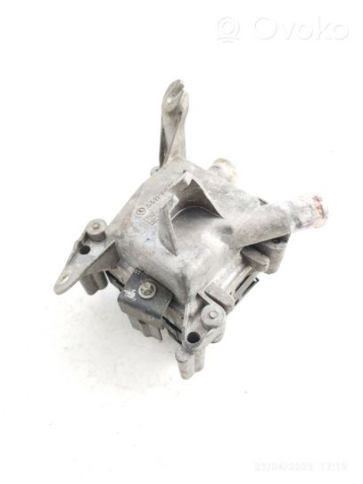 Mercedes-Benz E W210 Tuyau de liquide de refroidissement moteur A6111500304