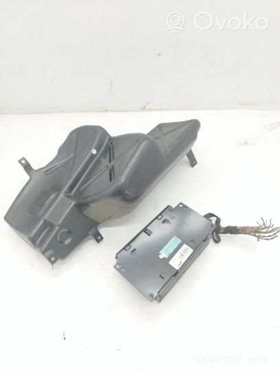 Mercedes-Benz E W210 Kit système audio 2108202789