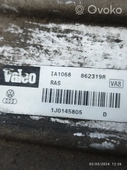 Volkswagen Golf IV Välijäähdyttimen jäähdytin 1J0145805d