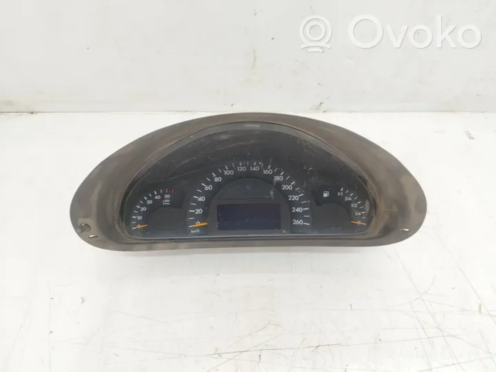 Mercedes-Benz C W203 Compteur de vitesse tableau de bord A2035401311