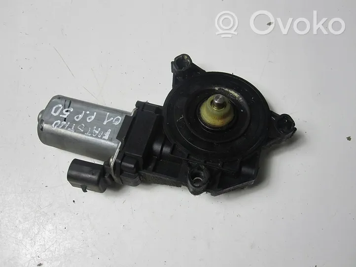 Fiat Stilo Motorino alzacristalli della portiera anteriore D251450001601