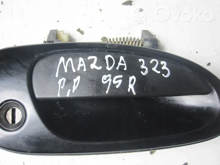 Mazda 323 F Maniglia esterna per portiera anteriore 