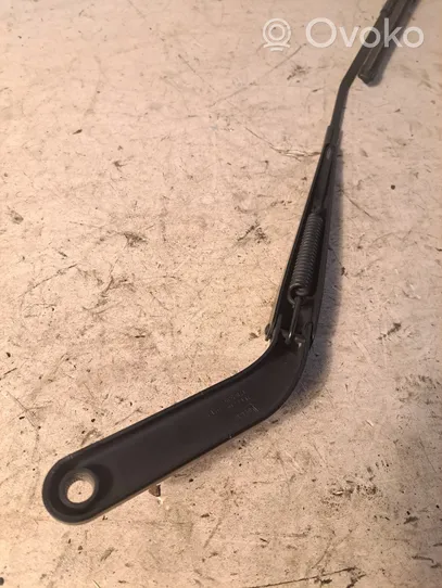 BMW X6 M Windshield/front glass wiper blade 7294570