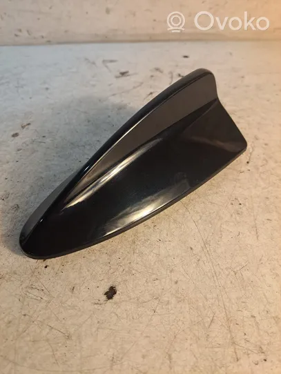 BMW X6 M Roof (GPS) antenna cover 018639