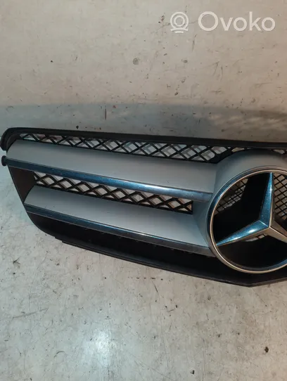 Mercedes-Benz C AMG W204 Grille de calandre avant A2048851136