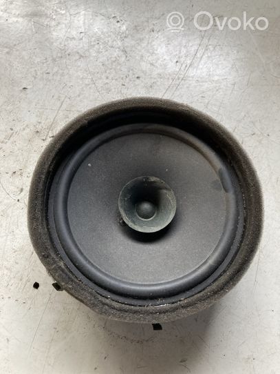 Mitsubishi L200 Rear door speaker 8720A147