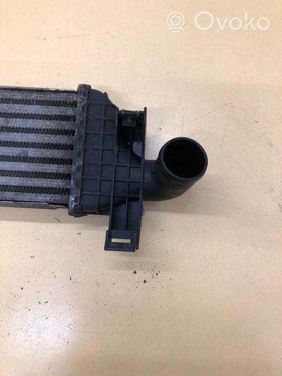 Volvo V50 Intercooler air channel guide 