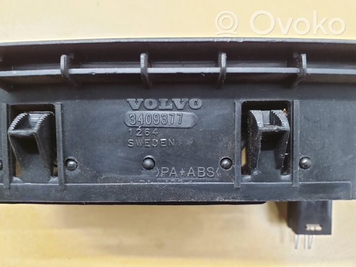 Volvo S60 Dysze / Kratki środkowego nawiewu deski rozdzielczej 3409377