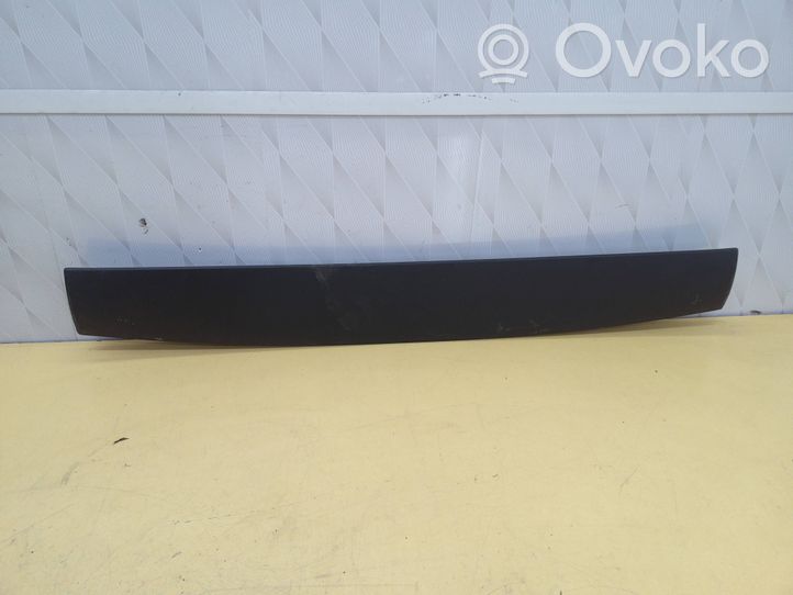 Volkswagen Golf VII Viršutinė apdaila (prie lango) 5G6867715