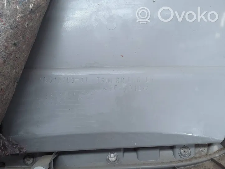 Mitsubishi Grandis Verkleidung Tür hinten MR57610301