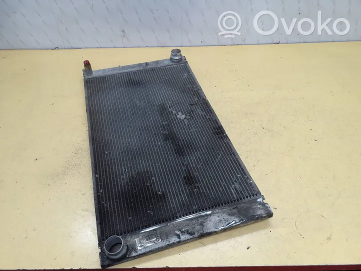 BMW 5 E60 E61 Radiateur de refroidissement 7787440