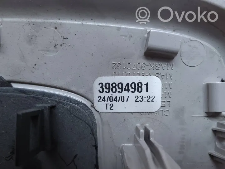 Volvo V50 Фонарь освещения передних мест 39894981