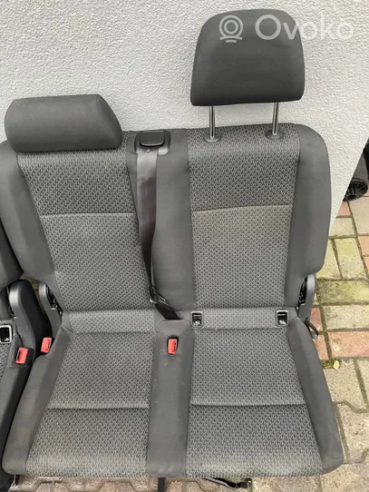 Volkswagen Caddy Galinė sėdynė 