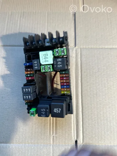 Volkswagen PASSAT B8 Fuse box set 5Q0937125B