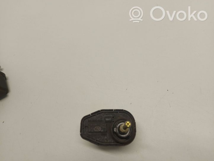 Audi 100 S4 C4 Motorino di regolazione assetto fari 00437545