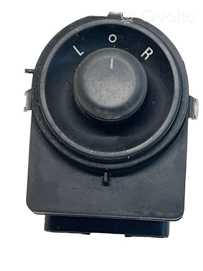 Opel Insignia A Interruptor del espejo lateral 13271827