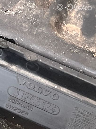 Volvo XC60 Radiatoru paneļa apakšējā daļa (televizora) 31265124