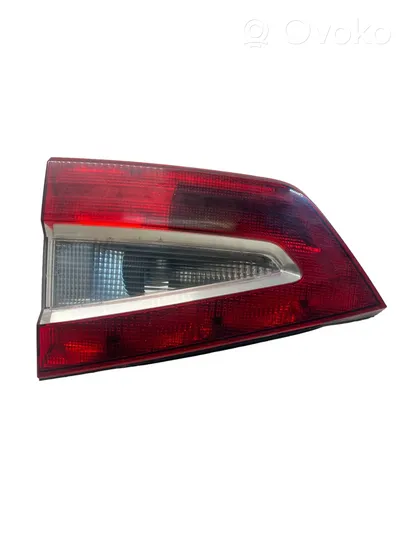 Ford Galaxy Lampy tylnej klapy bagażnika 6M2113A602EB