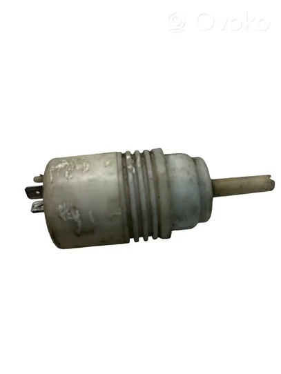 Volkswagen PASSAT B3 Pompe de lave-glace de pare-brise 171955651