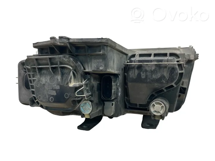 Audi A4 S4 B6 8E 8H Lampa przednia 8E0941004F