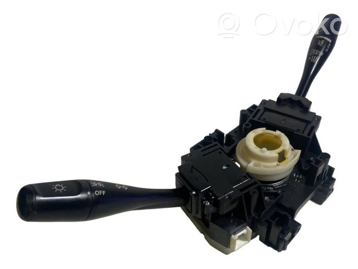 Mitsubishi Eclipse Commodo, commande essuie-glace/phare MR282901