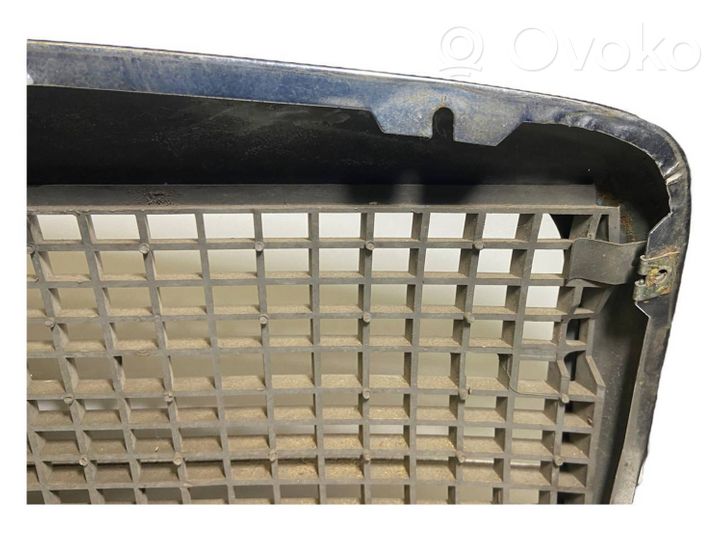 Mercedes-Benz COMPAKT W115 Grille de calandre avant 1158882285