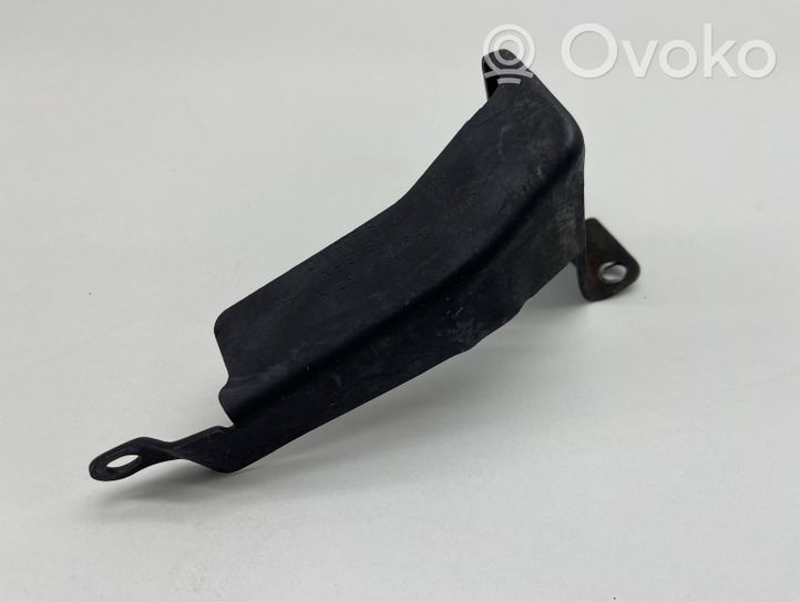 Audi A6 S6 C6 4F Supporto della valvola di raffreddamento EGR 059131133H