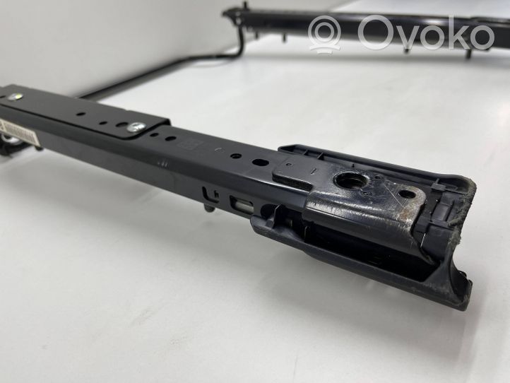 Toyota Prius (XW50) Front driver seat rail 512020279