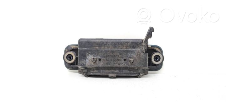 Audi A4 S4 B5 8D Maniglia esterna per portiera posteriore 4A0839206