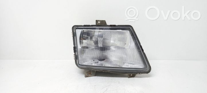 Mercedes-Benz Vito Viano W638 Lampa przednia 