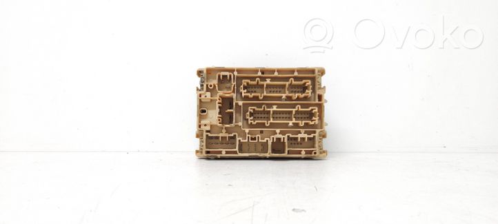 Toyota Celica T230 Module de fusibles 