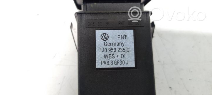 Volkswagen Bora Hätävilkkujen kytkin 1J0953235C