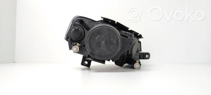 Volkswagen PASSAT B6 Lampa przednia 3C0941005M