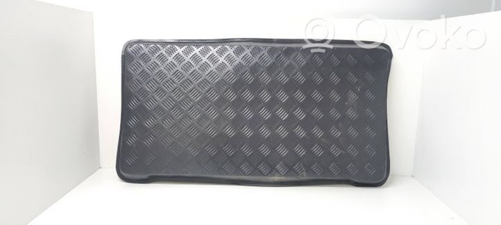 Volkswagen Fox Doublure de coffre arrière, tapis de sol 30024