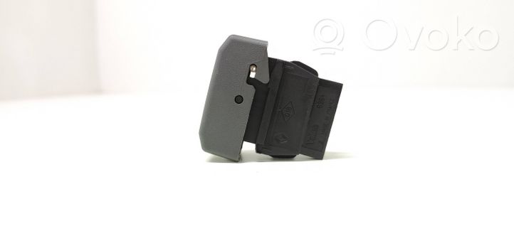 Renault Clio I Windscreen/window heater switch 