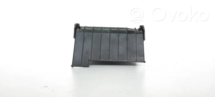 Audi A3 S3 8P Tapa de caja de fusibles 1K0937132F