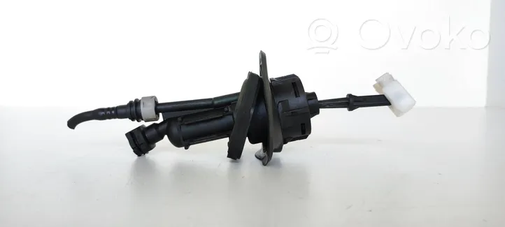 Volvo C30 Główny cylinder sprzęgła 3M517A543AF