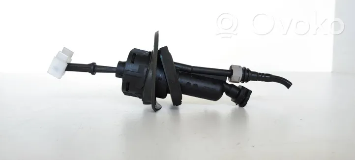 Volvo C30 Główny cylinder sprzęgła 3M517A543AF