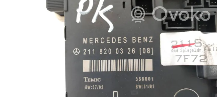 Mercedes-Benz E W211 Unidad de control/módulo de la puerta 2118200326